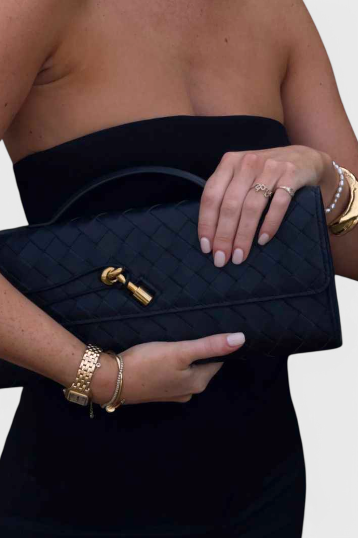 Bolso Baguette Nudo Dorado
