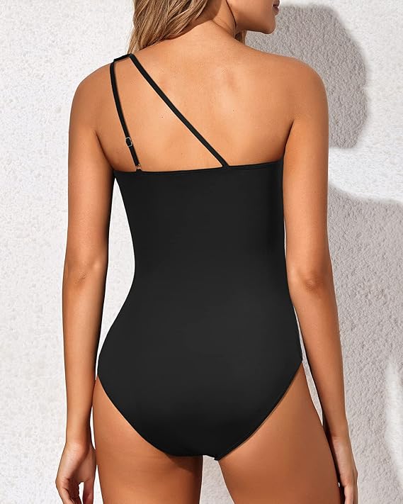 Traje de baño de un solo hombro